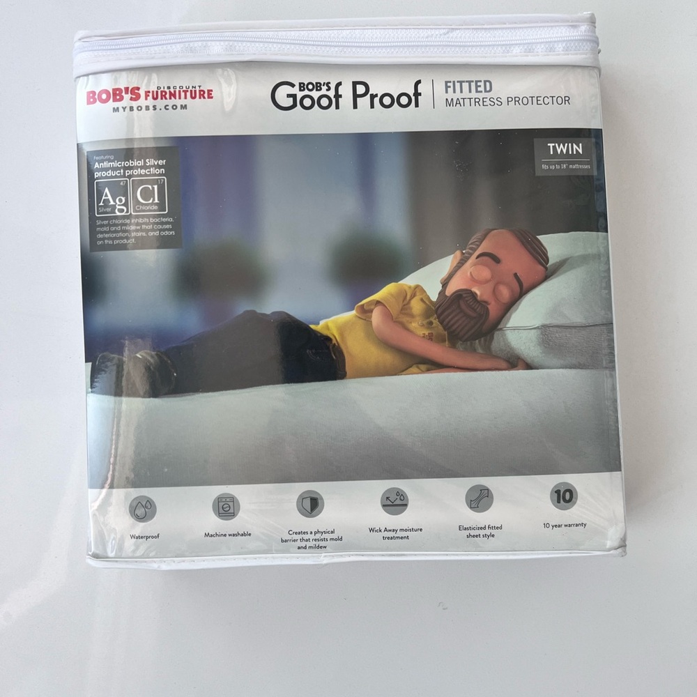 Bob's Furniture Goof Proof Fitted Mattress Protector - Twin